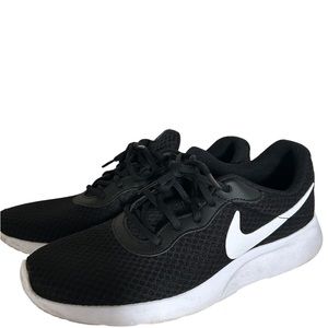 Nike sneakers in size 10